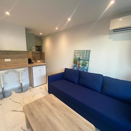 Appartement Face Mer Et Port Santa Lucia Climatise Et Wifi Saint-Raphaël エクステリア 写真