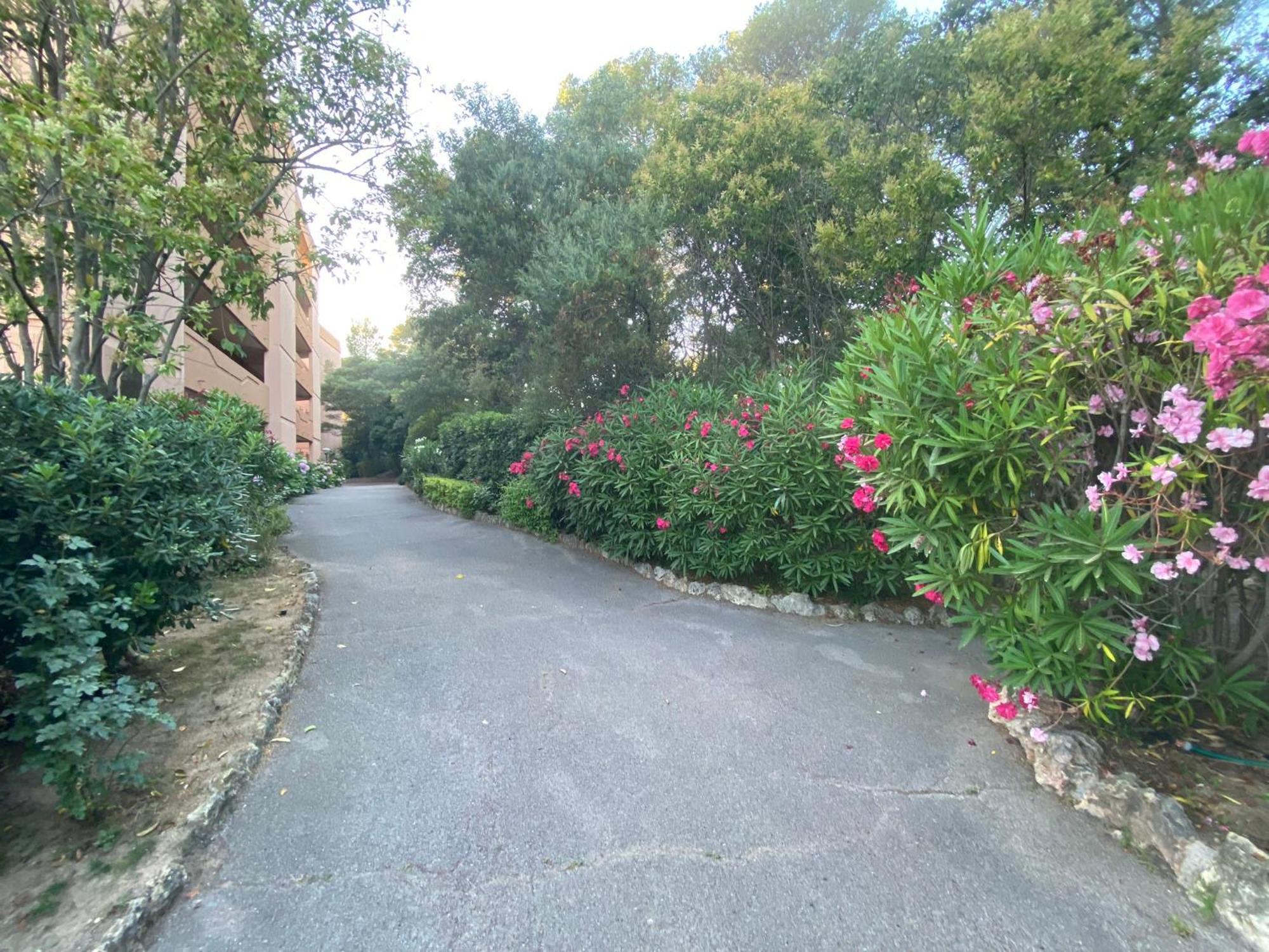 Appartement Face Mer Et Port Santa Lucia Climatise Et Wifi Saint-Raphaël エクステリア 写真