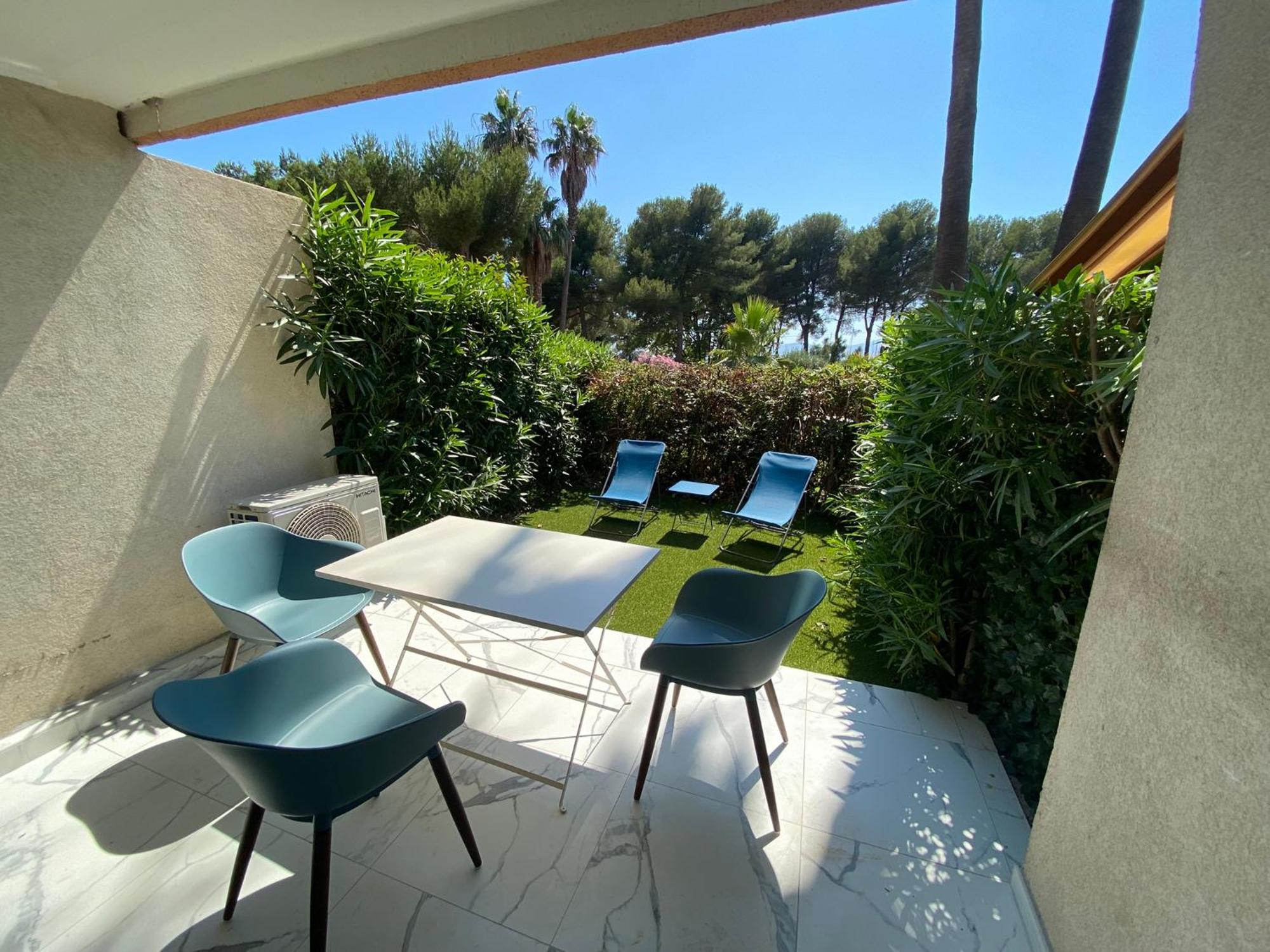 Appartement Face Mer Et Port Santa Lucia Climatise Et Wifi Saint-Raphaël エクステリア 写真