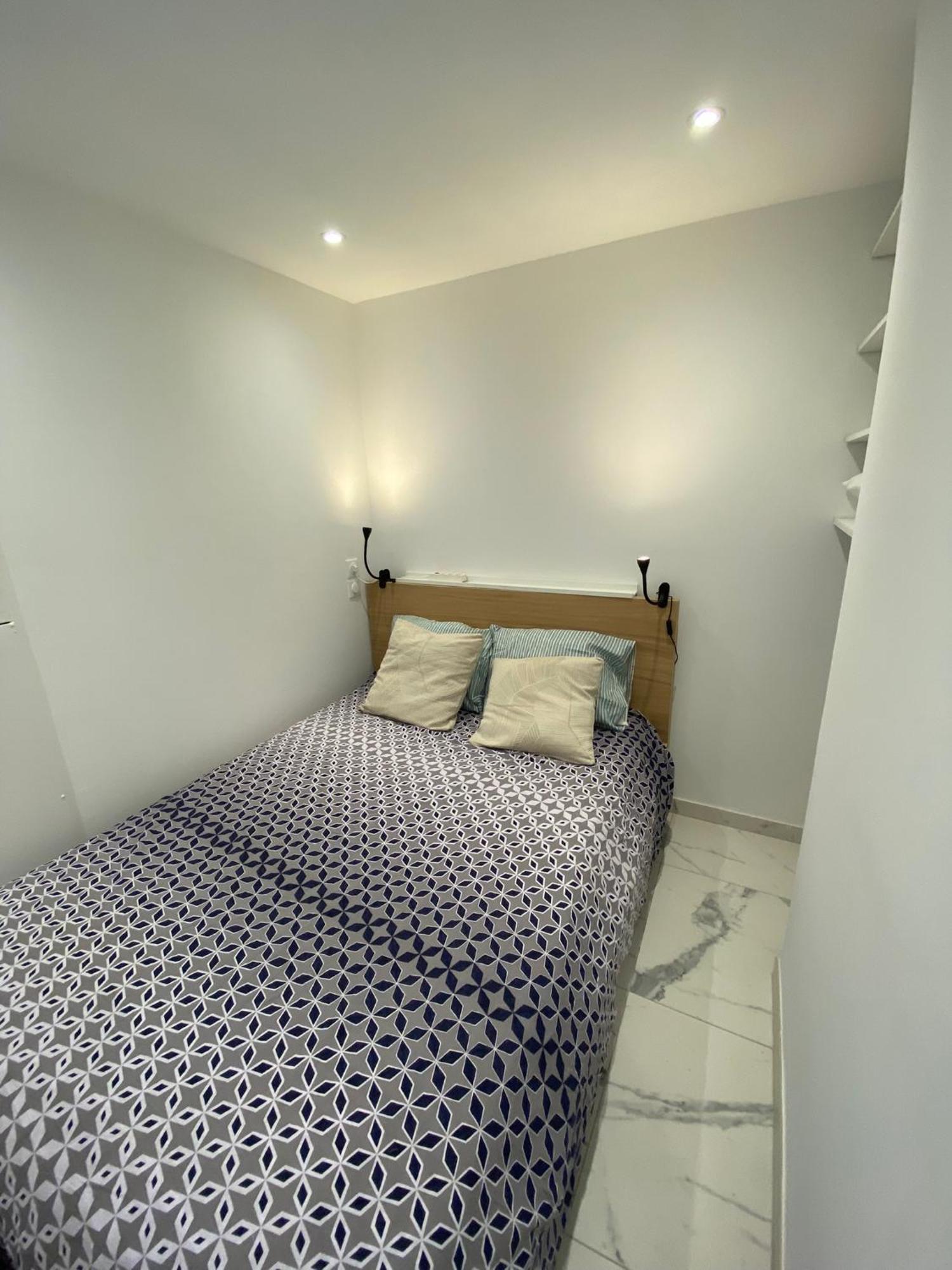 Appartement Face Mer Et Port Santa Lucia Climatise Et Wifi Saint-Raphaël エクステリア 写真